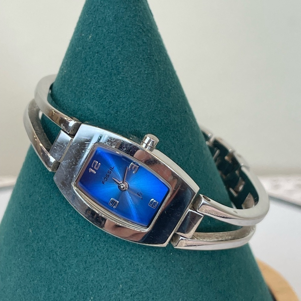Fossil watch for women - Woman’s FOSSIL watch - wristwatch for woman -Functional